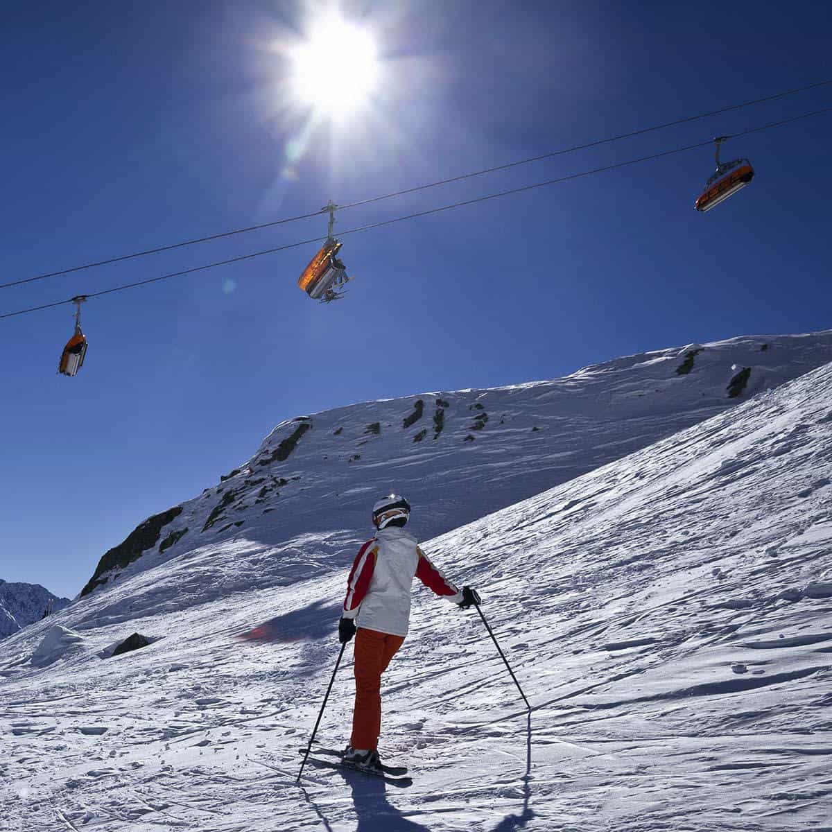 Skifahren in den österreichischen Alpen