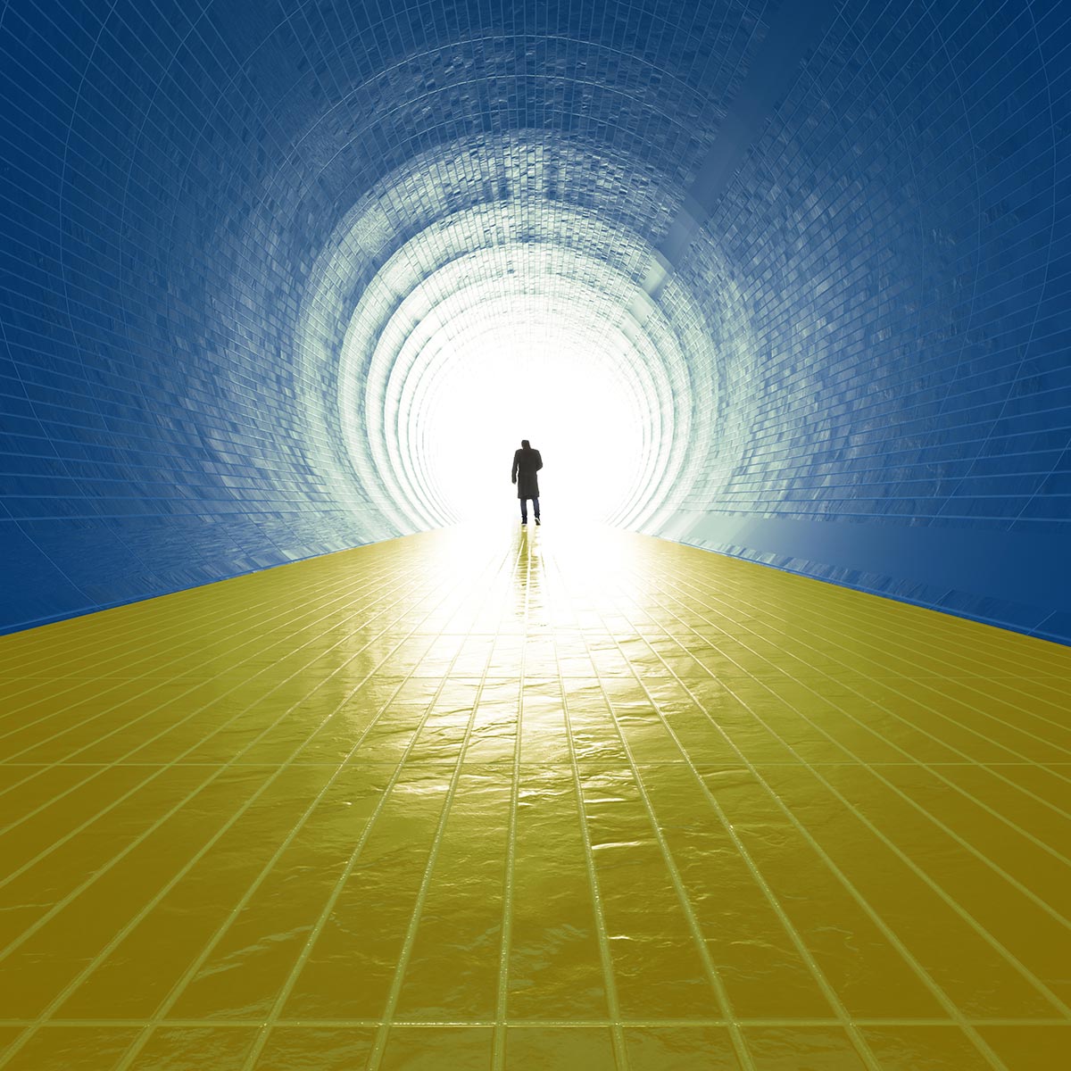 Person am Ende eines Tunnels mit gelbem Boden und blauen Wänden und Decke
